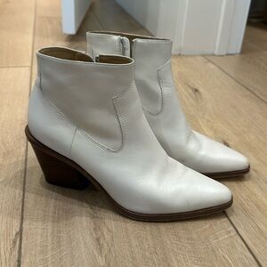 Rag & bone white leather booties, size 36.5